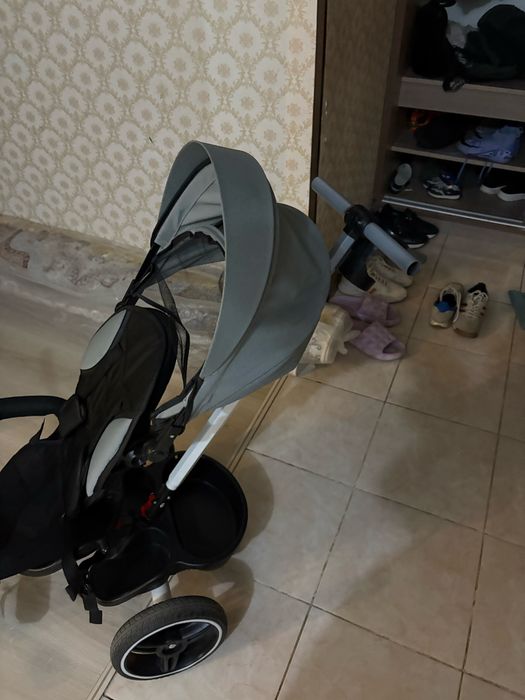 Продам велоколяску пользовались 2 месяца