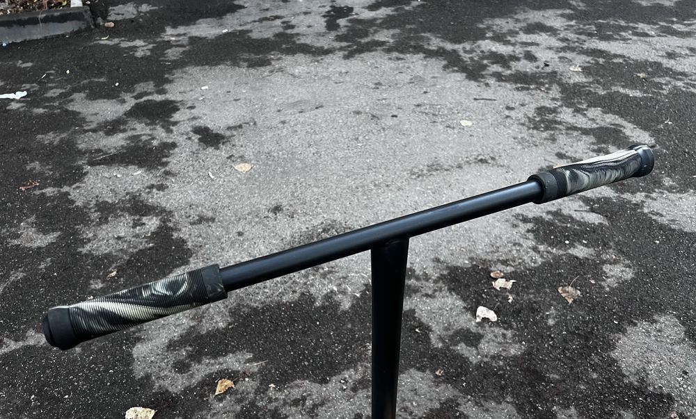 Трюковый самокат Huoli