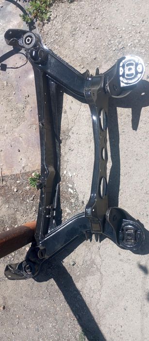 Задняя балка 190 Мерседес