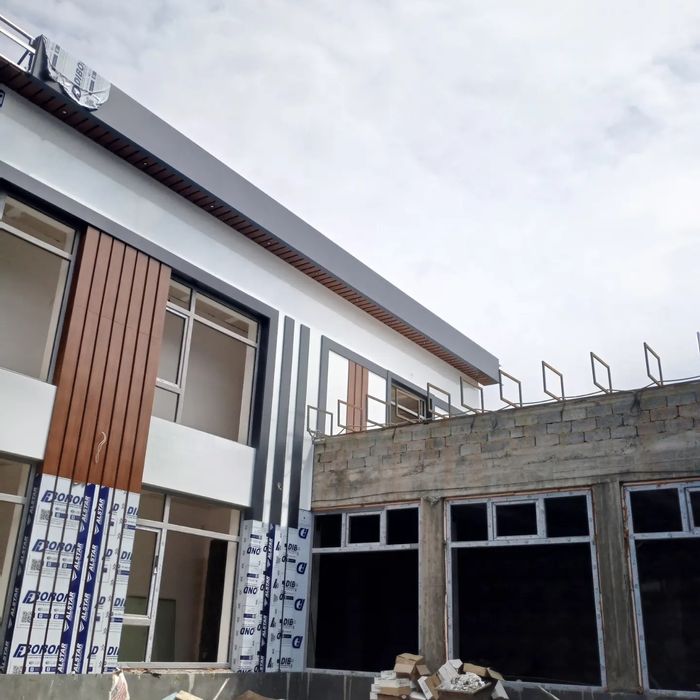 Алюкабонд мантаж ишлари#Травертин ишлари