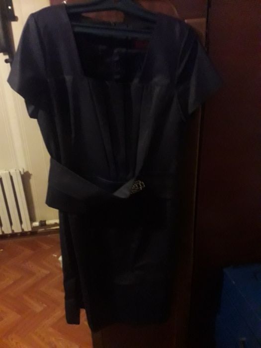 продам платье нарядное