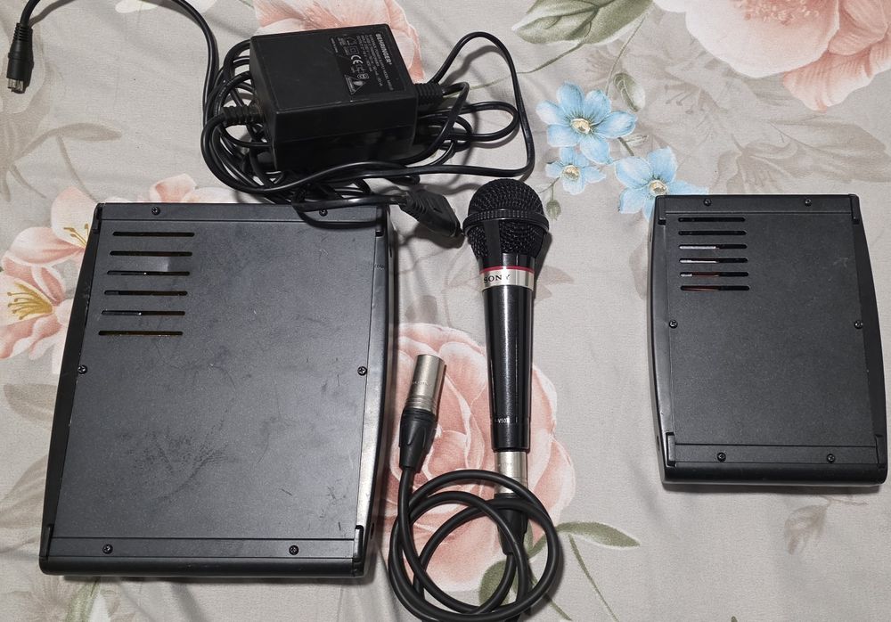 Mixere audio analogice Behringer Xenix 502 si 802 + microfon Sony