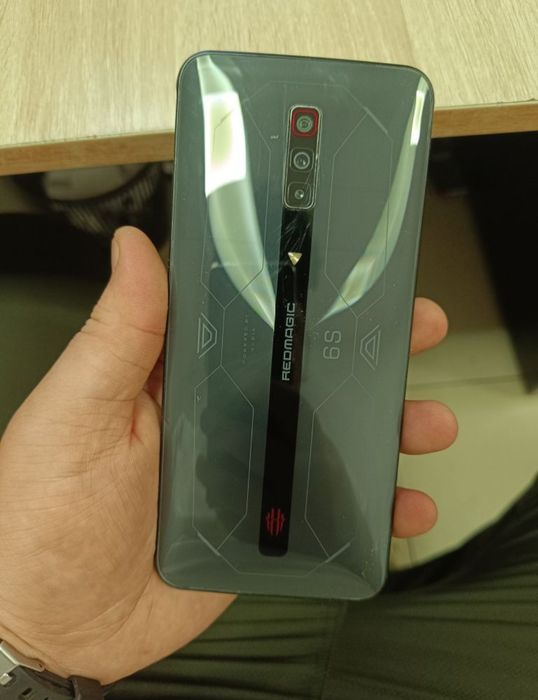 Игровой Redmagic 6s pro 12/256 Snapdragon 888