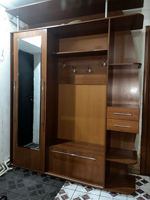 Продам шкаф для прихожий