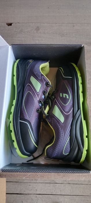 защитные ботинки