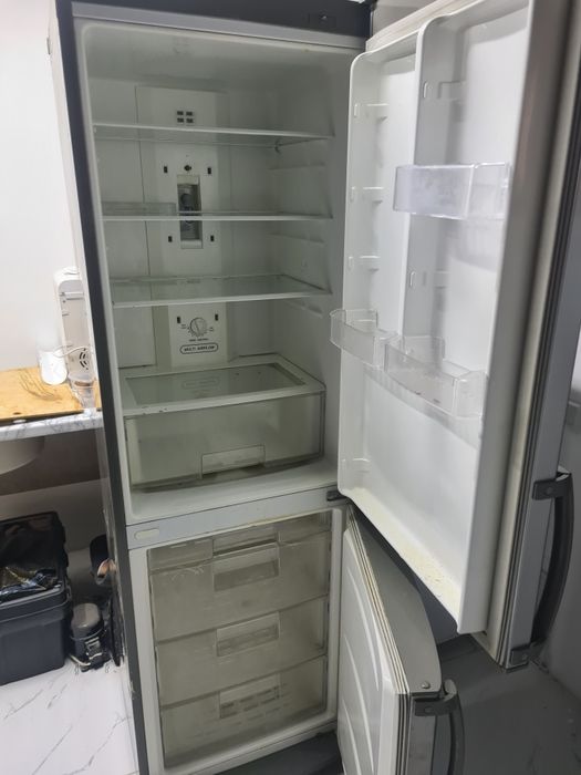 Продам холодильник