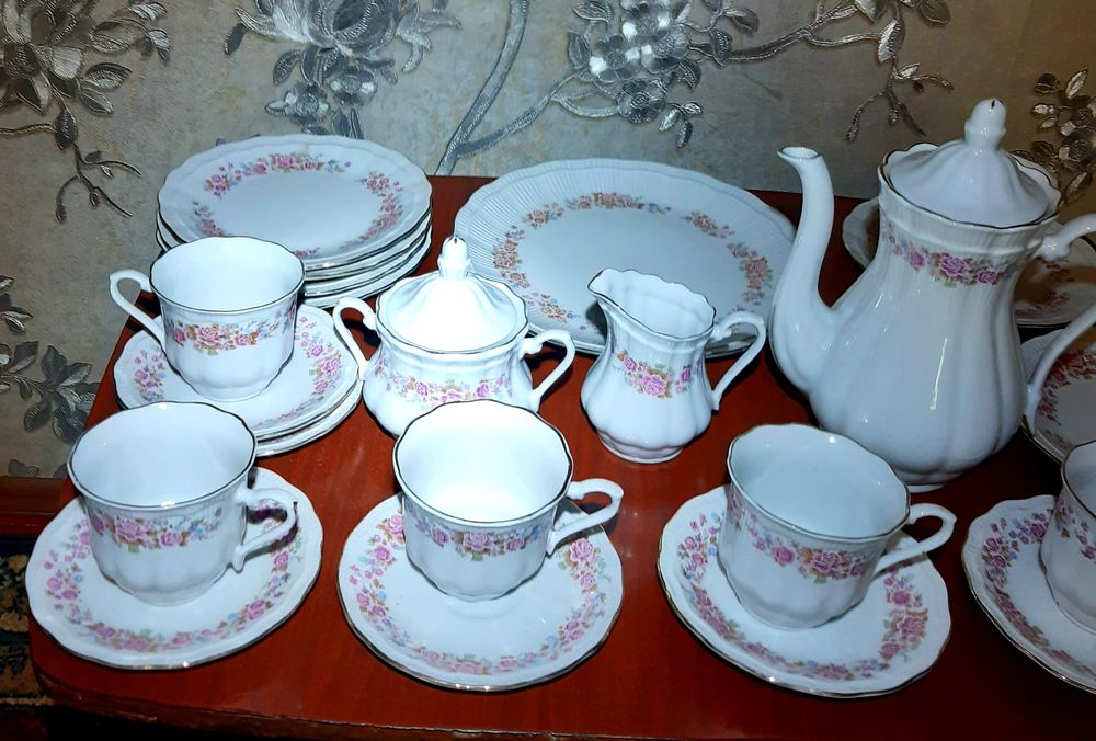 Чайник 0,900 литров  новый