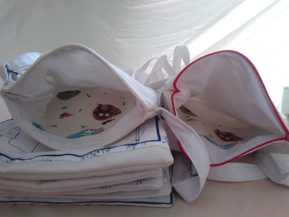 Traistute personalizate, lucrate manual (handmade)