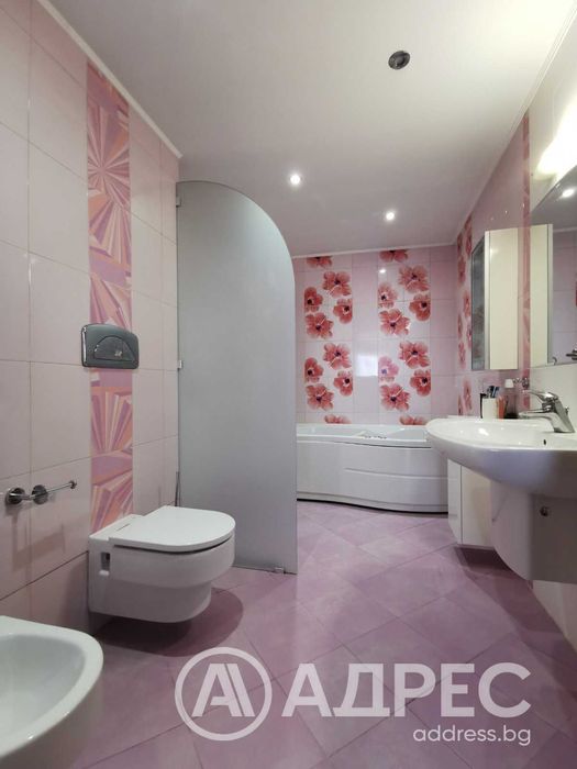 Продава се Къща в Русе, Център - 445 кв.м за 1596 €/кв.м - Снимка #15