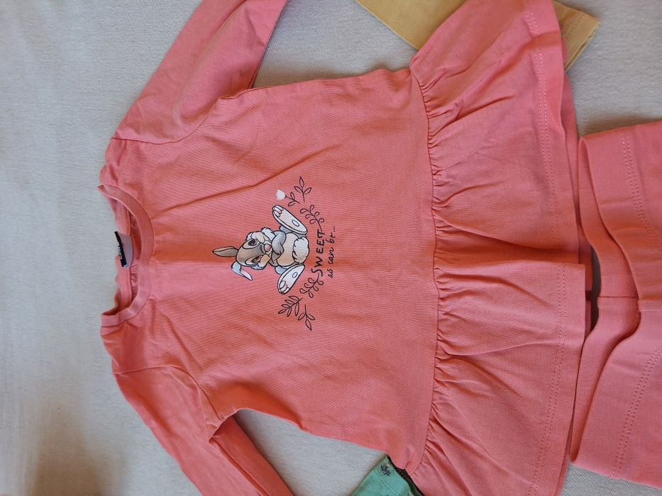 Нови комплекти размер 98/104