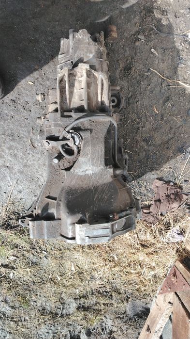 Продам коробку от ауди 80 б4