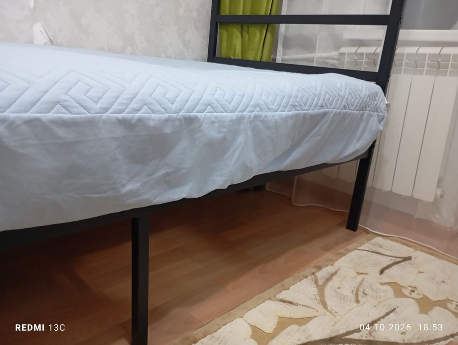 Кровать продам срочно