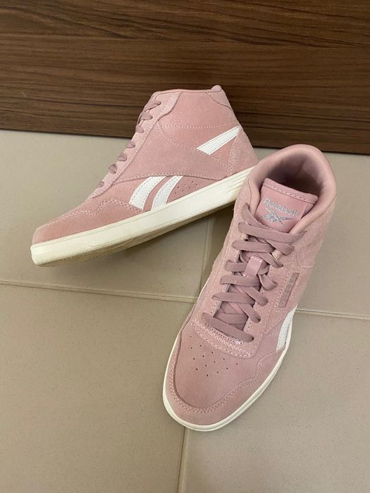 Дамски кецове и маратонки Nike Reebok