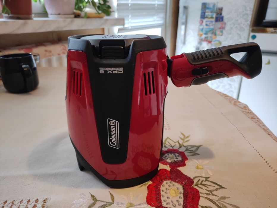 Прожектор -coleman