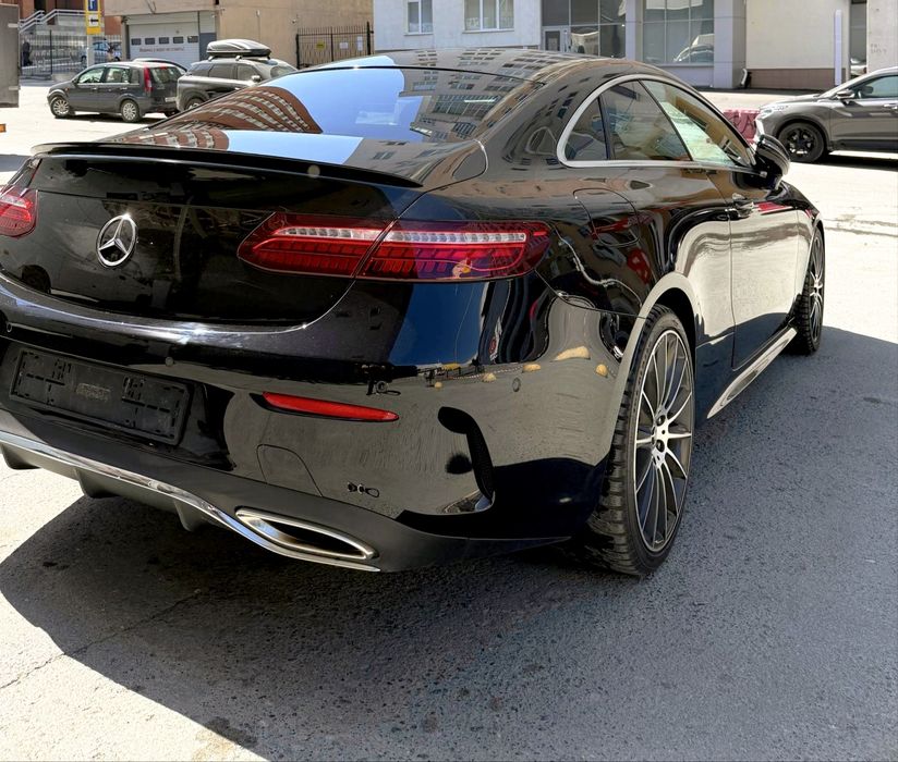 Mercedes Benz E300 Coupe