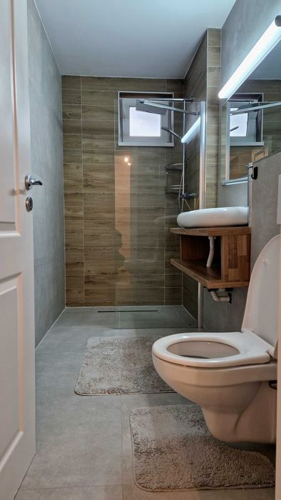 Dau in chirie apartament doua camere zona Marul de Aur