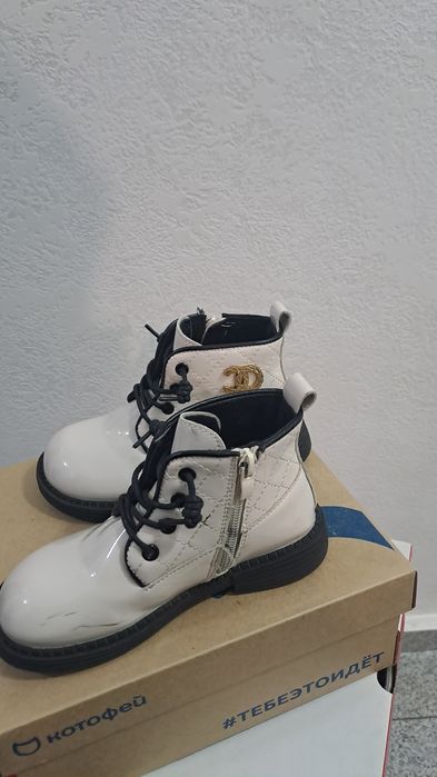 Продам ботинки весенние размер 29