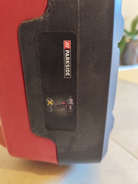 нови куфари Parksaid