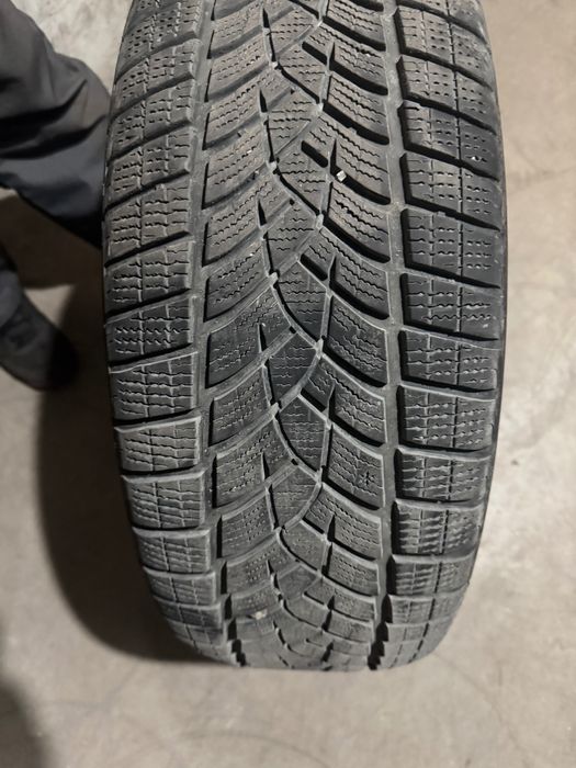 Продавам Зимни Гуми