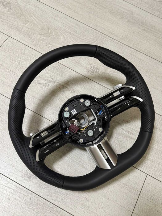 Volan Mercedes AMG / Model Facelift / Padele/Incalzire/Distronic NOU ORIGINAL