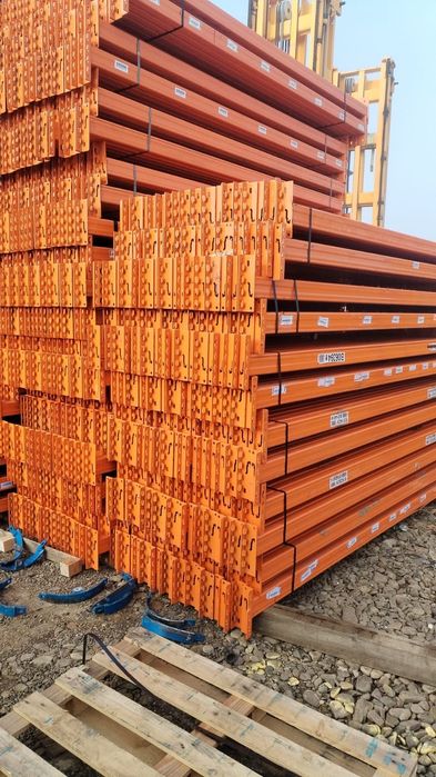 Rafturi metalice industriale 300