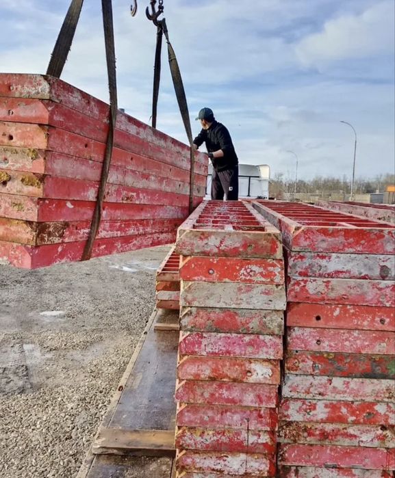 Колонна универсальный в аренду