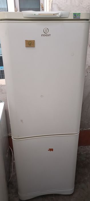 Продам холодильники