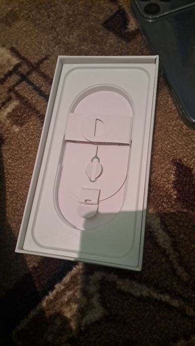 Продам Айфон 17 про макс под аргинал