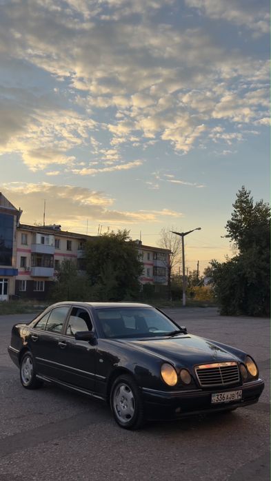 Продам е230 цена 1.8 торг есть