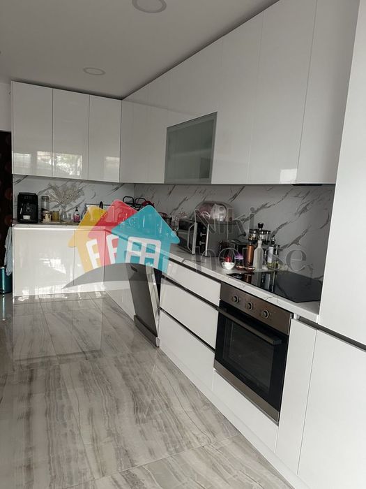 Къща в Варна, област-с.Приселци площ 247 цена 500000