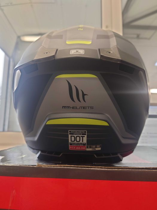 Каска  MT ATOM 2