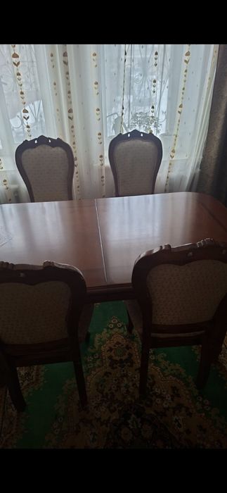 Стол стулья в комплекте