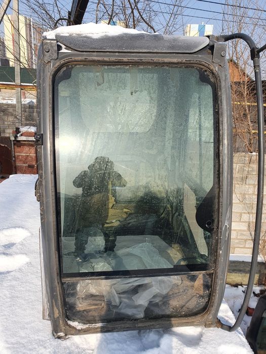 Кабина Hitachi Хитачи