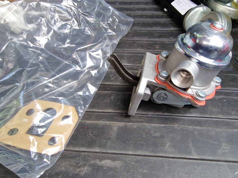 Pompa alimentare tractor landini toată gama avem tot felul de piese tr