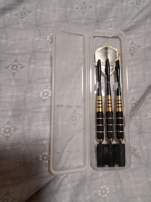 Стрели за дартс нови.