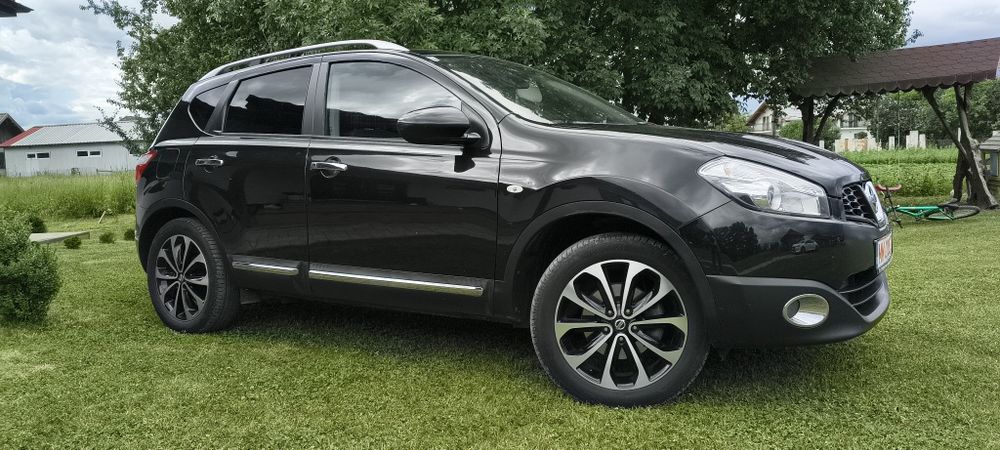 Nissan Qashqai Model Tekna,  2012
