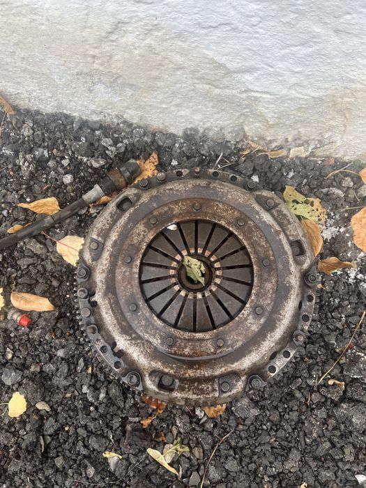 Продам корзина, моховик , диск сцепления!