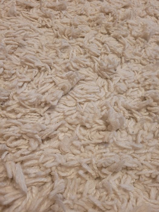 Covor culoare crem