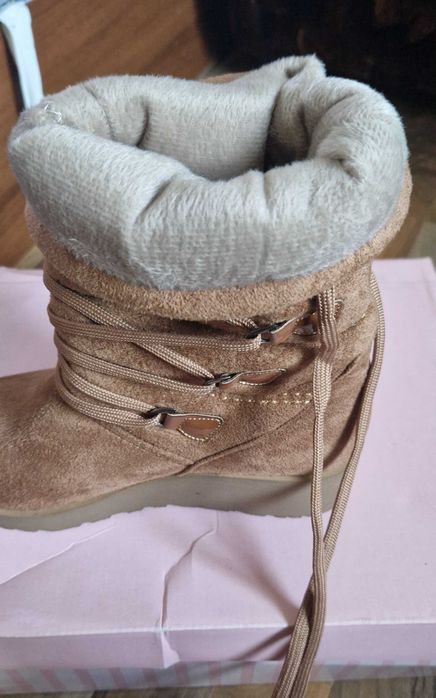 Дамски нови ботуши