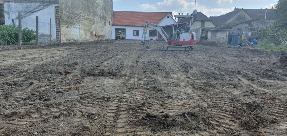 Inchiriere Bobcat miniexcavator Miniincarcator