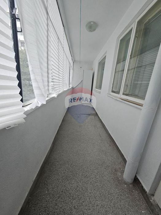 Дава се под наем Четиристаен апартамент в Варна, Чайка - 94 кв.м за 561 € - Снимка #7