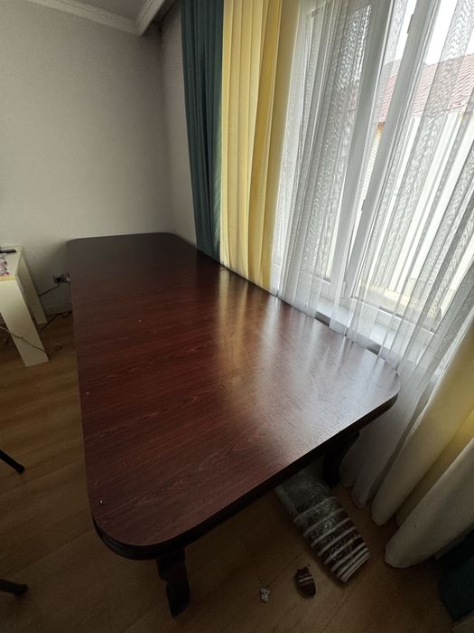 Гостиный стол б/у