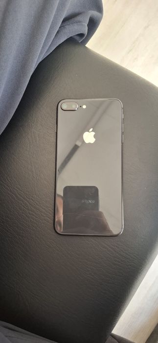 Tel sotiladi nomei iphone 8+ narxi 1.5 mln ozro kelishadigan joyi bor