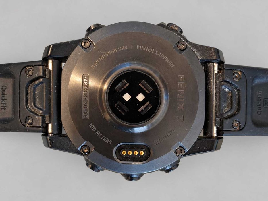 Часовник Garmin Fenix 7 Sapphire Solar с кутия и аксесоари