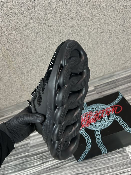 Adidasi Versache Chain Reaction - marimea 40 model premium