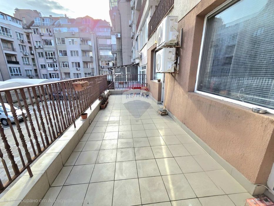 Продава се Двустаен апартамент в Варна, Левски - 88 кв.м за 1072 €/кв.м - Снимка #11