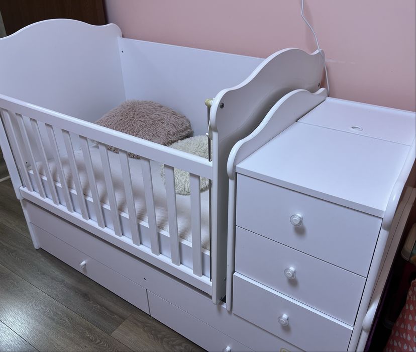 Детска кошара,трансформираща се в легло