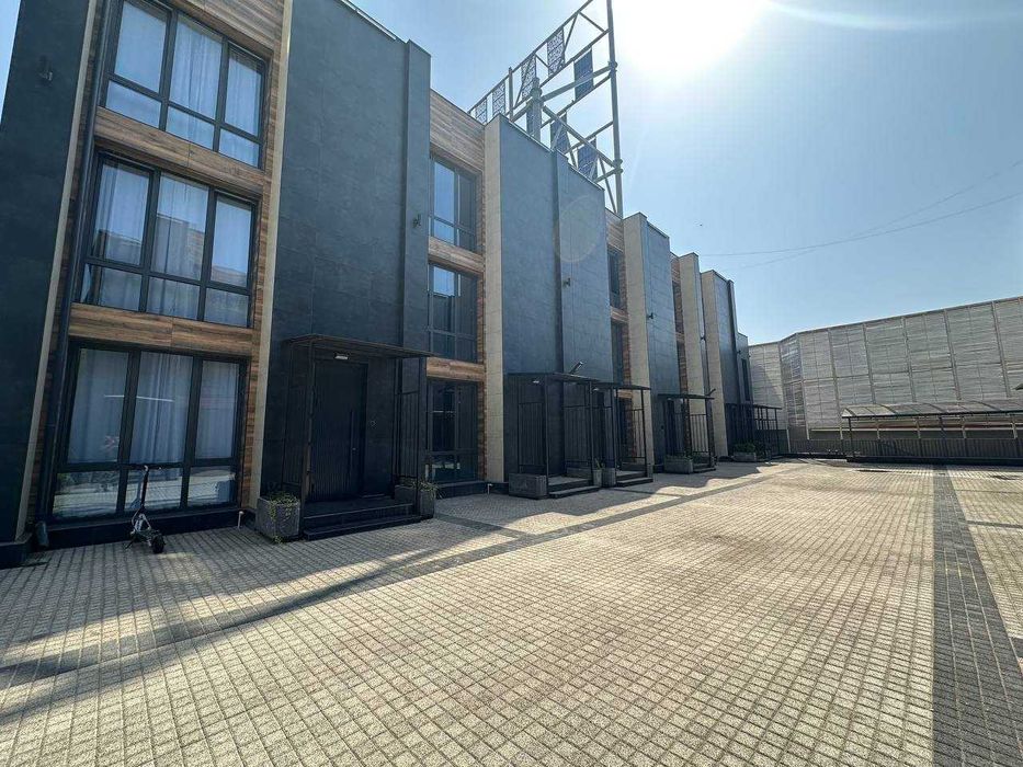 Tiara Residence | Таун хаус - квартира на земле 5 комнат