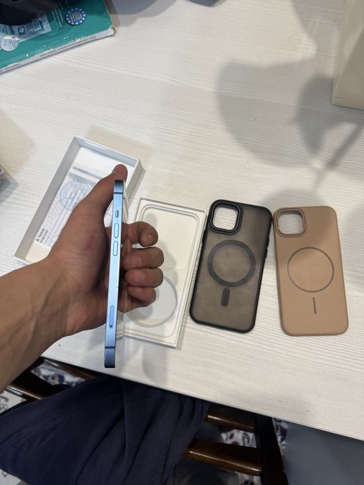 iPhone 13 128гб с