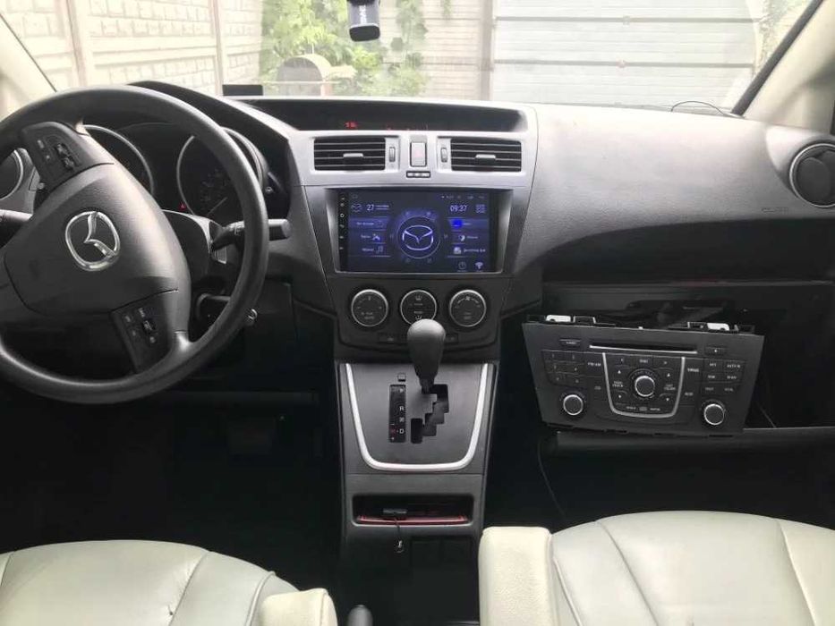 Navigatie Mazda 5 din 2010 - 2017 , Garantie 2GB 4GB 8GB RAM